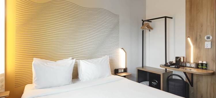 楠泰尔吕埃马尔迈松民宿酒店(B&B Hôtel Nanterre Rueil-Malmaison)图片