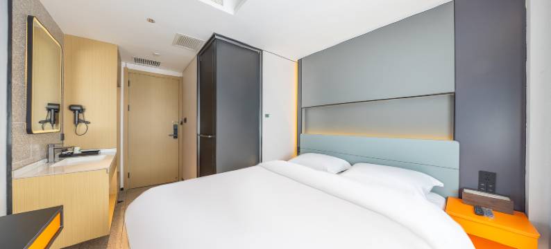 雅朵艾斯酒店图片