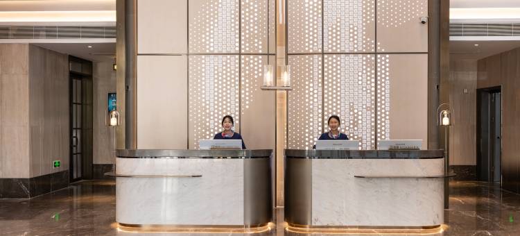 美豪丽致酒店(南宁朝阳广场地铁站三街两巷店)图片