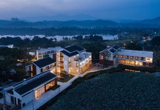 和璞御院民宿外景图