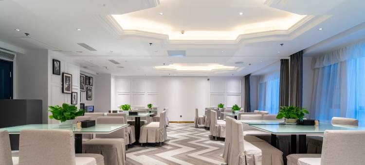 兰欧酒店(贵阳花溪区美的国宾府大学城店)图片