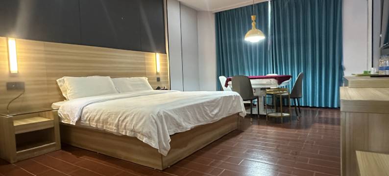 鸿鑫酒店(东莞樟木头店)图片