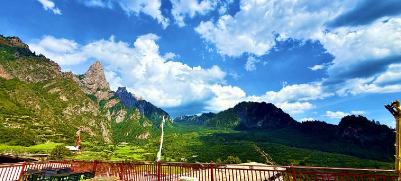 Mountain·Glam赞巴·明境隐奢别院(扎尕那景区店)图片