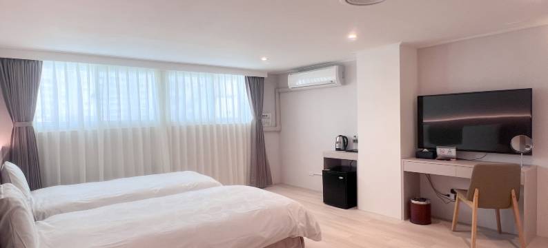 长弘时尚旅店-台中文心馆图片