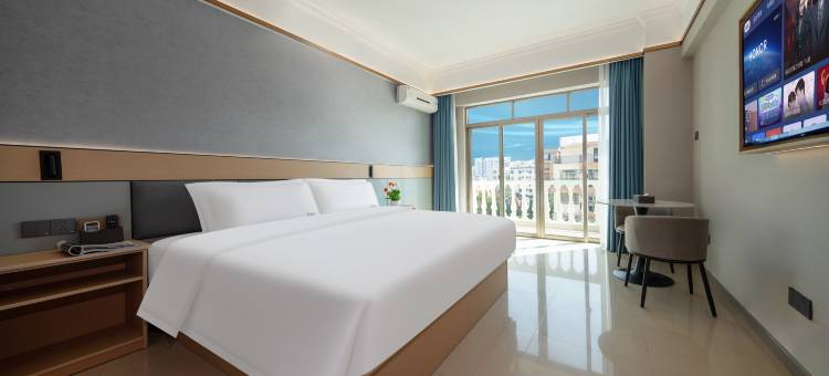 小鹿辰客·海澜湾酒店(三亚湾凤凰国际机场店)图片