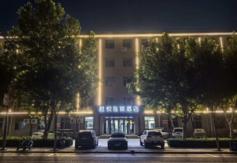 Hotel Overview
