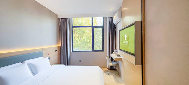 如家派柏·云酒店(费县东方购物广场店)图片