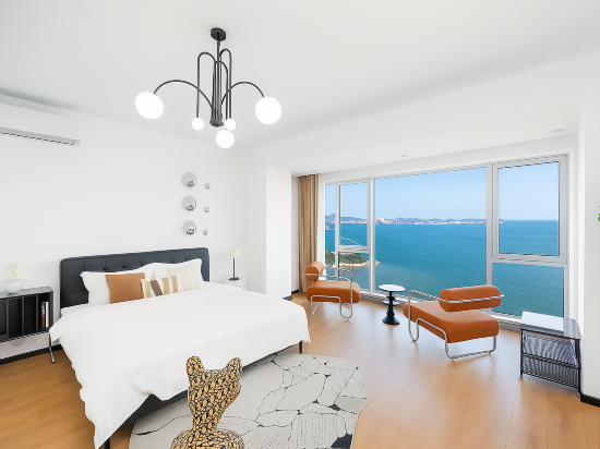 烟台•海阁云舍｜SeaviewWwmmProjectionRo定制感民宿(滨海广场店)