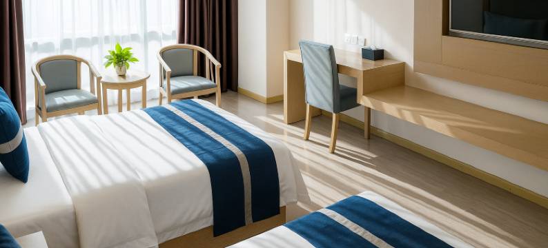 六安华安假日酒店(三十铺金港城市广场店)图片