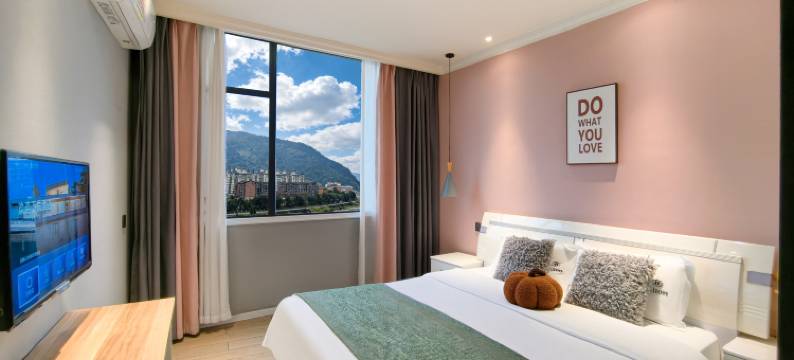 天全·顺江| WarmthWinSomeComfyClean酒店(天全中医院318国道店)图片