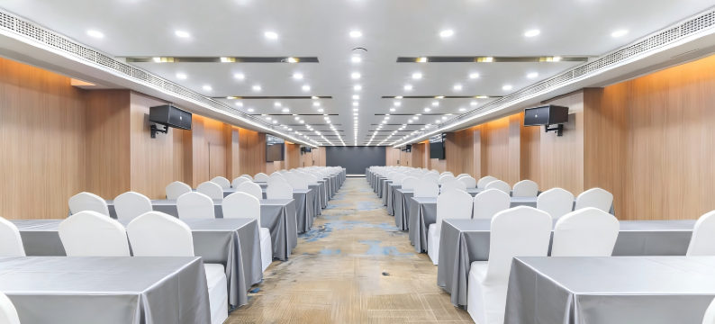 万信R酒店(武汉光谷华科大地铁站店)图片