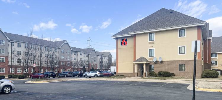 6号弗吉尼亚尚蒂利华盛顿杜勒斯机场酒店(Studio 6 Chantilly VA Washington Dulles Airport)图片