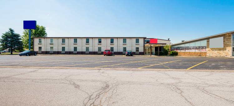 OYO伊利诺伊莫顿皮奥里亚I-74酒店(OYO Hotel Morton East Peoria I-74)图片