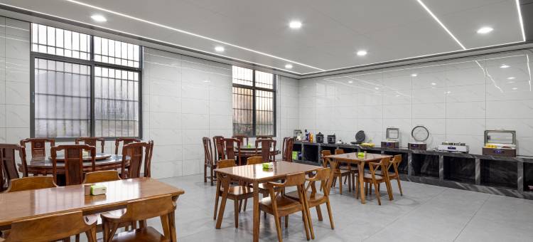 彝龙苑智能民宿(异龙湖店)图片