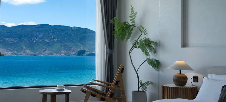 淳时·安铂|Amber hotel湖景度假酒店(泸沽湖大洛水村店)图片