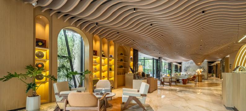 上海五角场殷高西路地铁站亚朵酒店图片