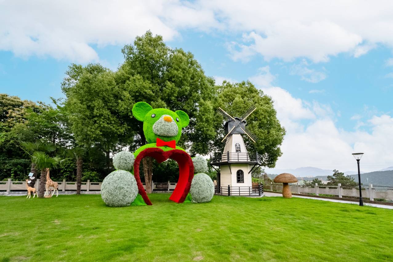 花筑·漫山红庄园图片