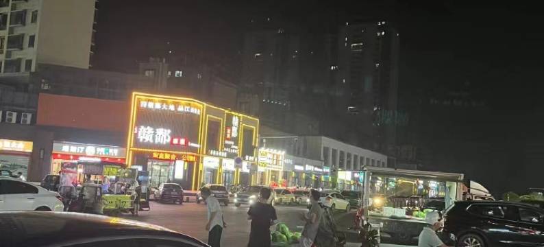 鸿尚·轻奢loft公寓(南昌县新力银湖湾店)图片
