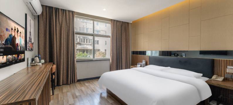 榴莲糖果精选酒店(镇江高铁南站店)图片