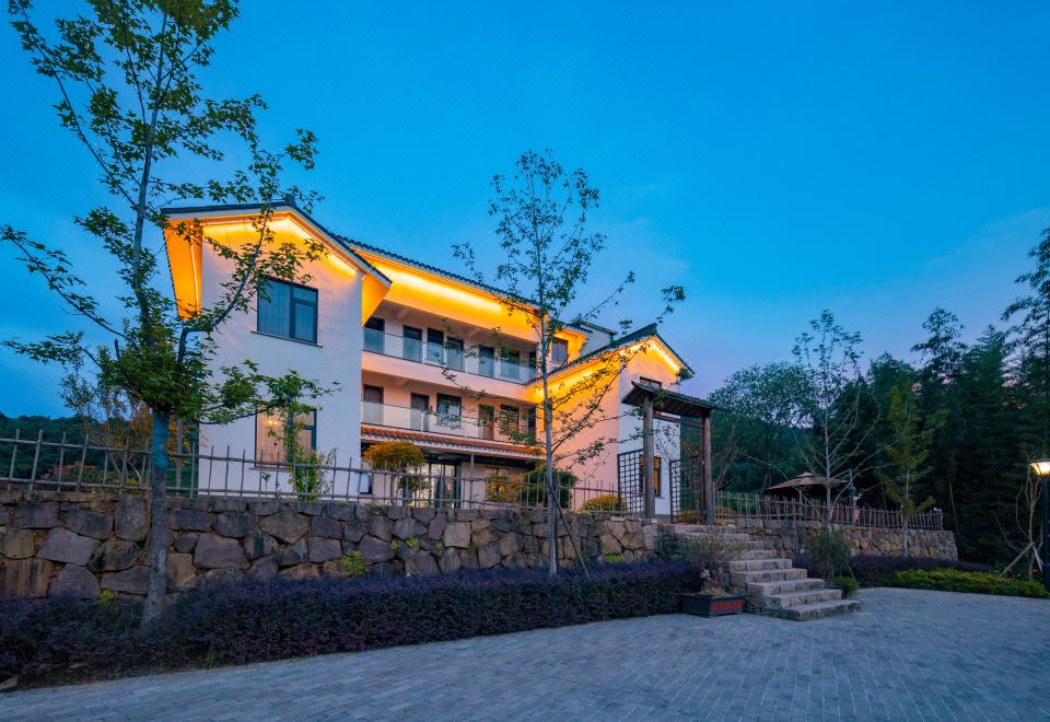 Floral Hotel· Hangzhou Migu HotelOver view