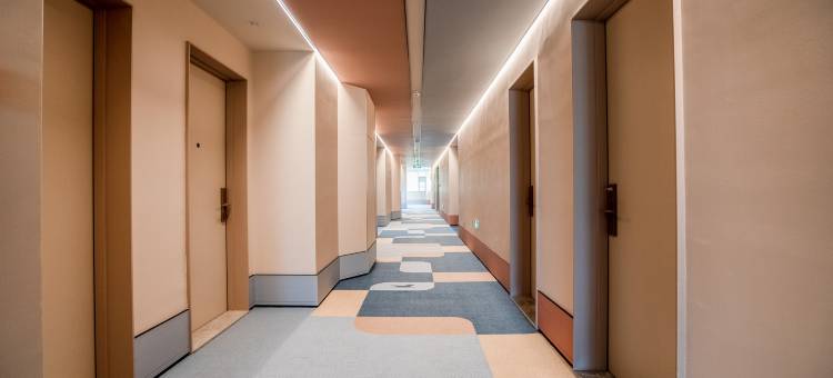 华庭酒店(元江客运站栖霞山温泉店)图片