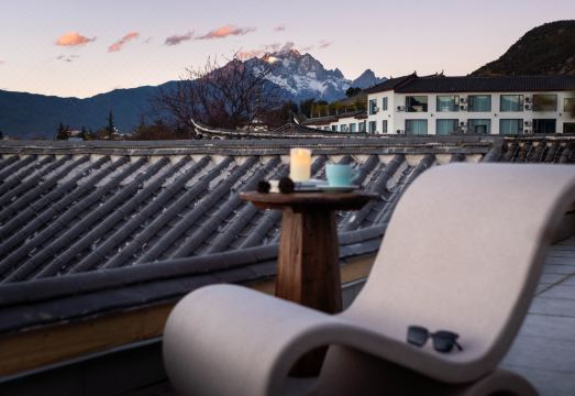 琉白·雪山古城全景智能咖宿（丽江古城大水车店）外景图