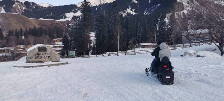 特克斯琼库什台雪山古道民宿图片