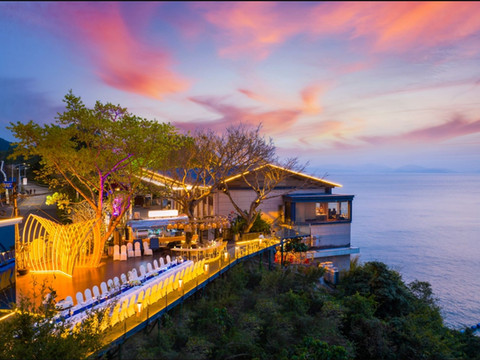 深圳半天云海岸度假村