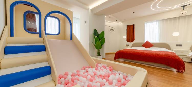 缘宿·设计师投影民宿(大同高铁南站方特店)图片