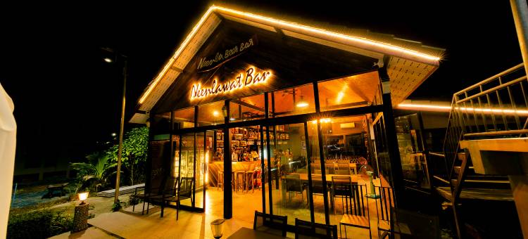 宁拉瓦河畔酒店(Neenlawat Riverside)图片