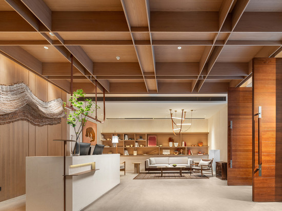 隐舍酒店(广州江南西昌岗地铁站店)