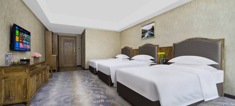 金鸿国际大酒店(富蕴客运站店)图片