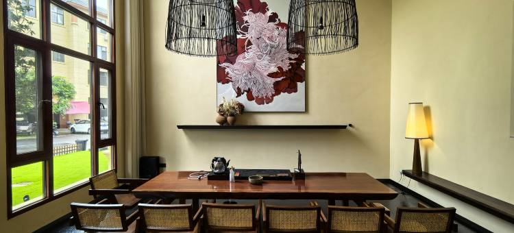 允燕小墅酒店(盈江县政府店)图片