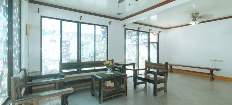 RedDoorz at Joel's Apartelle图片