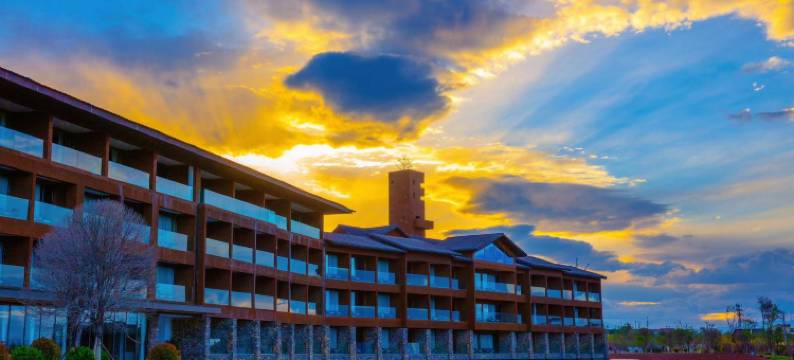 盐源柏林湖苹果庄园图片