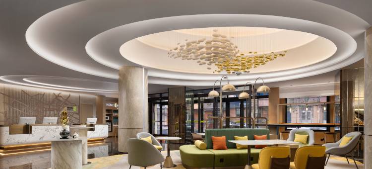 哈尔滨中央大街索菲亚教堂希尔顿惠庭酒店图片