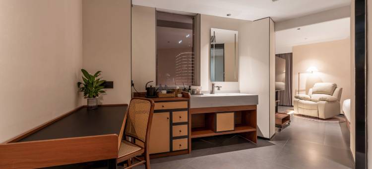 EZ Boomtel 逸宿泊庭酒店(宁波老外滩天一广场店)图片