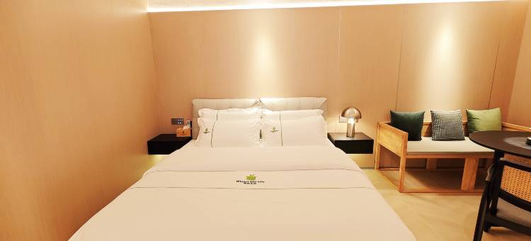 颖雅生活城宿(鼎湖万达广场店)图片