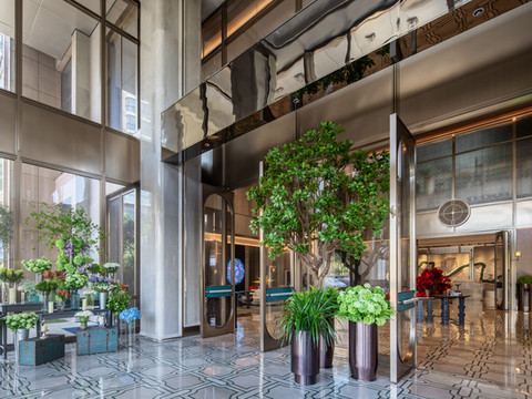 武汉楚河汉街东湖莱斯丽呈华廷酒店