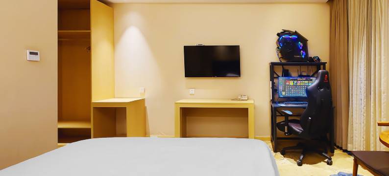 本色电竞酒店(上海吴淞口国际邮轮码头店)图片