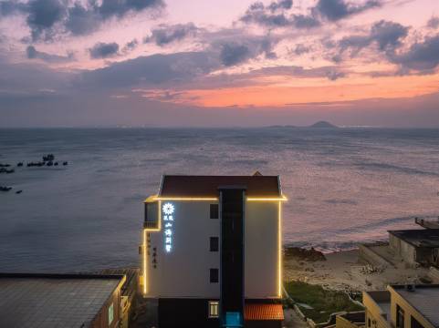 花筑·半泊湾Half Bay·山海度假美宿(月亮湾沙滩店)图片