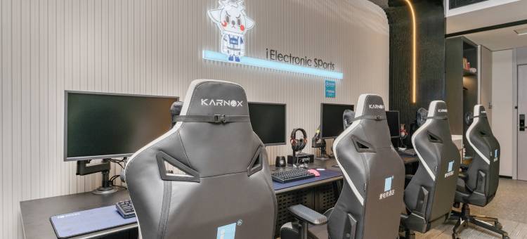 爱电竞酒店(郑州曼哈顿广场燕庄地铁站店)图片