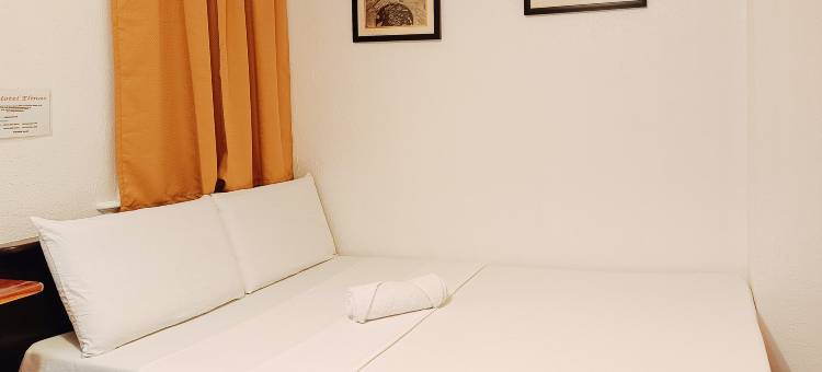 伊利纳斯酒店及餐厅(Hotel Elinas and Restaurant)图片