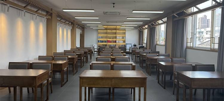 南京航天管理干部学院天星楼酒店图片
