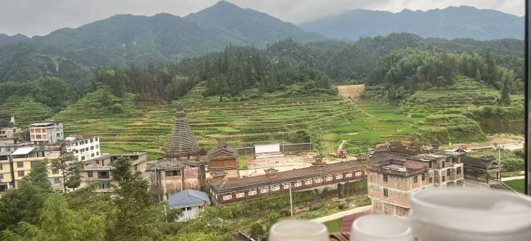 融水宏泰宾馆(滚贝侗族乡店)图片