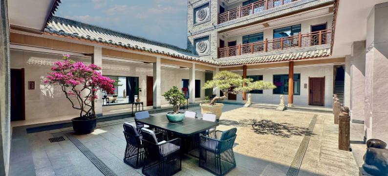 千诺云居·竹隐山境温泉酒店(都江堰离堆公园站店)图片