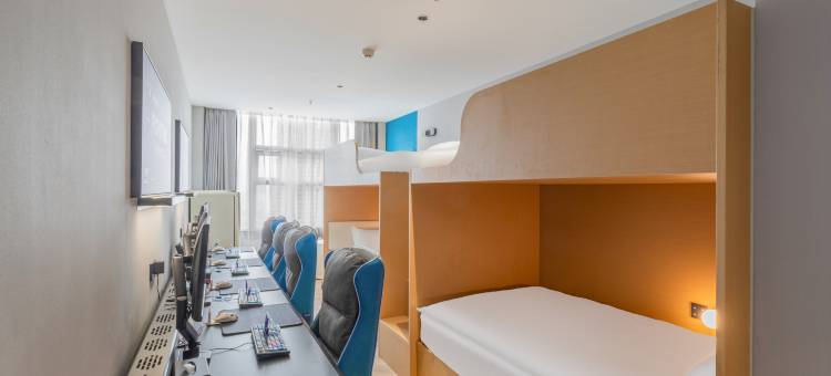 网鱼电竞酒店(成都春熙路天府广场店)图片