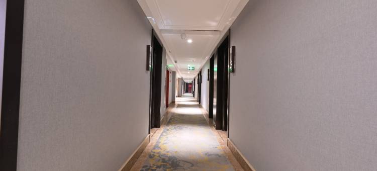 尚爵假日酒店(太和健康中路体育场店)图片