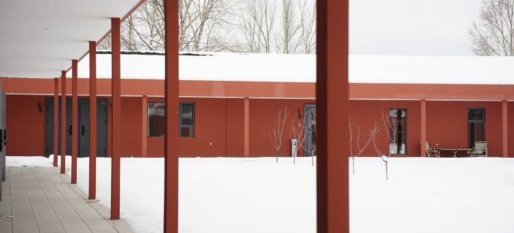 禧舍·侘寂中古度假庭院(长白山西景区旅游服务中心店)图片