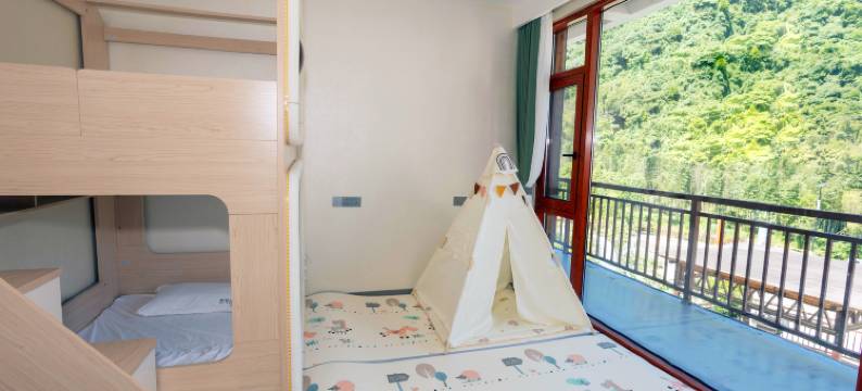 泾县伍号民居·溯溪·隐世(月亮湾风景区店)图片